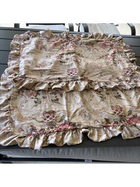 2 Ralph Lauren Home Guinevere Medieval Ruffled King Pillow Shams Sateen Cotton